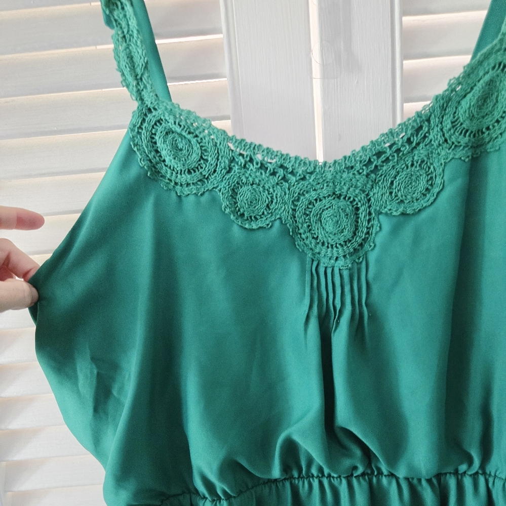 LC Lauren Conrad Emerald Green Lace Trim Dress - Picture 4 of 8